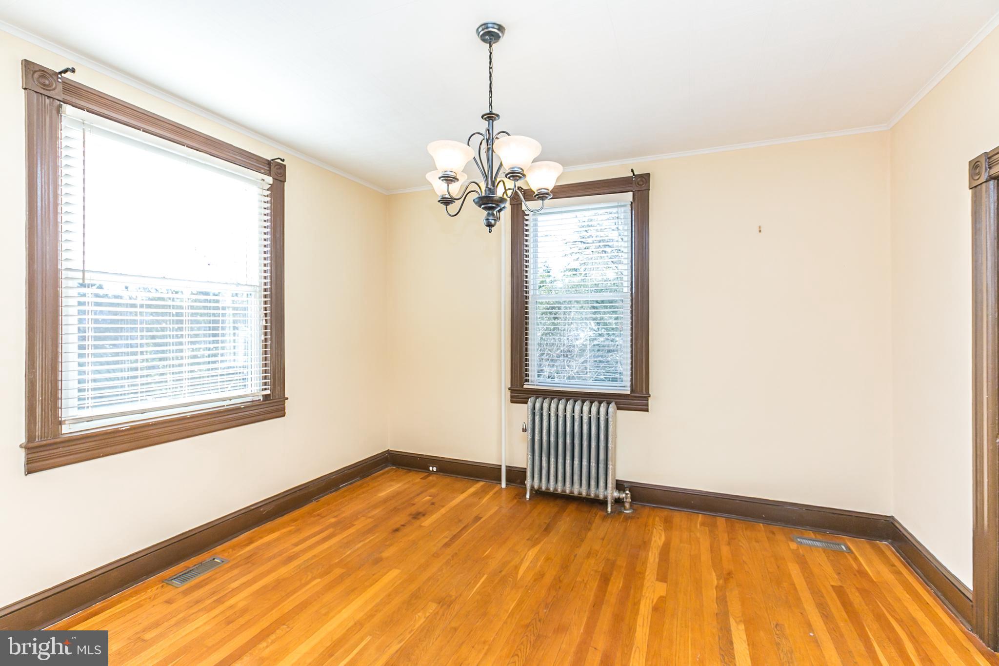 LAURAVILLE HISTORIC DISTRICT - Residential