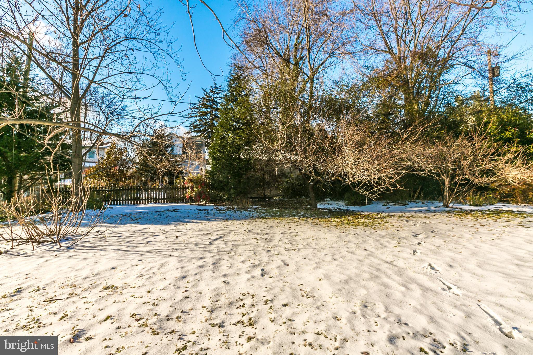 LAURAVILLE HISTORIC DISTRICT - Residential