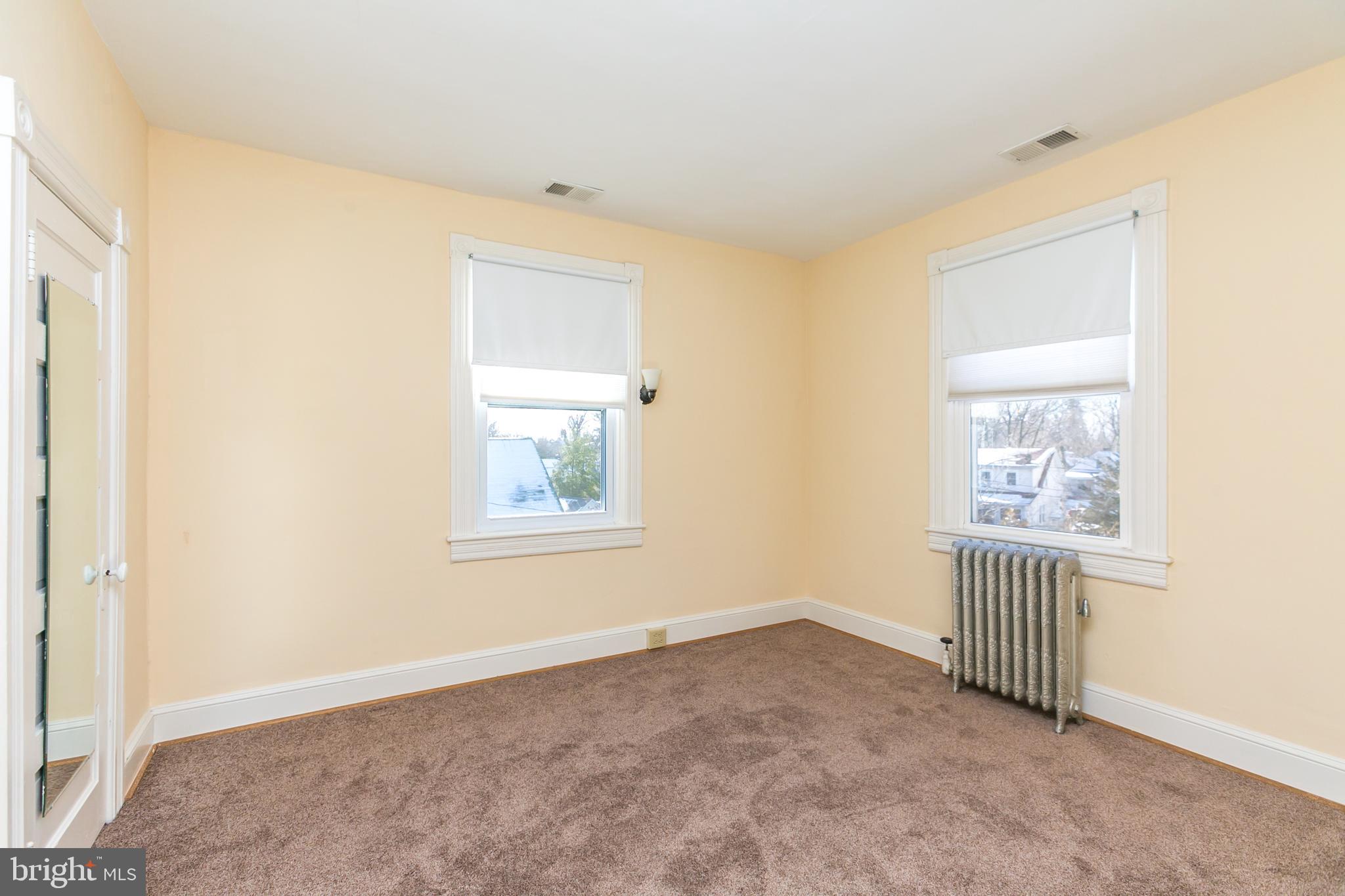 LAURAVILLE HISTORIC DISTRICT - Residential