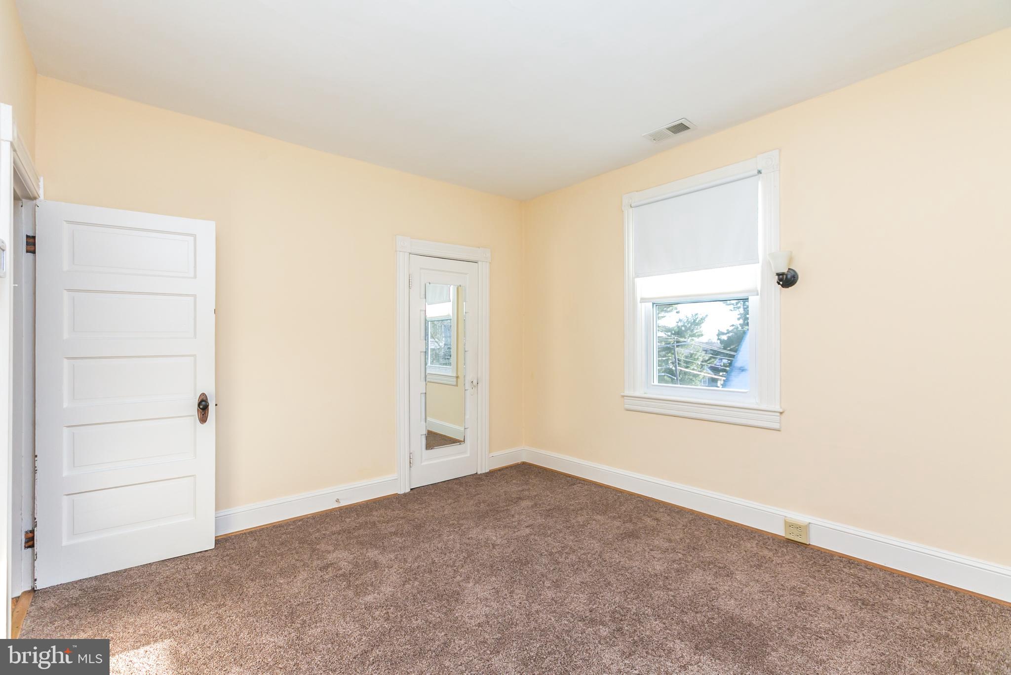 LAURAVILLE HISTORIC DISTRICT - Residential