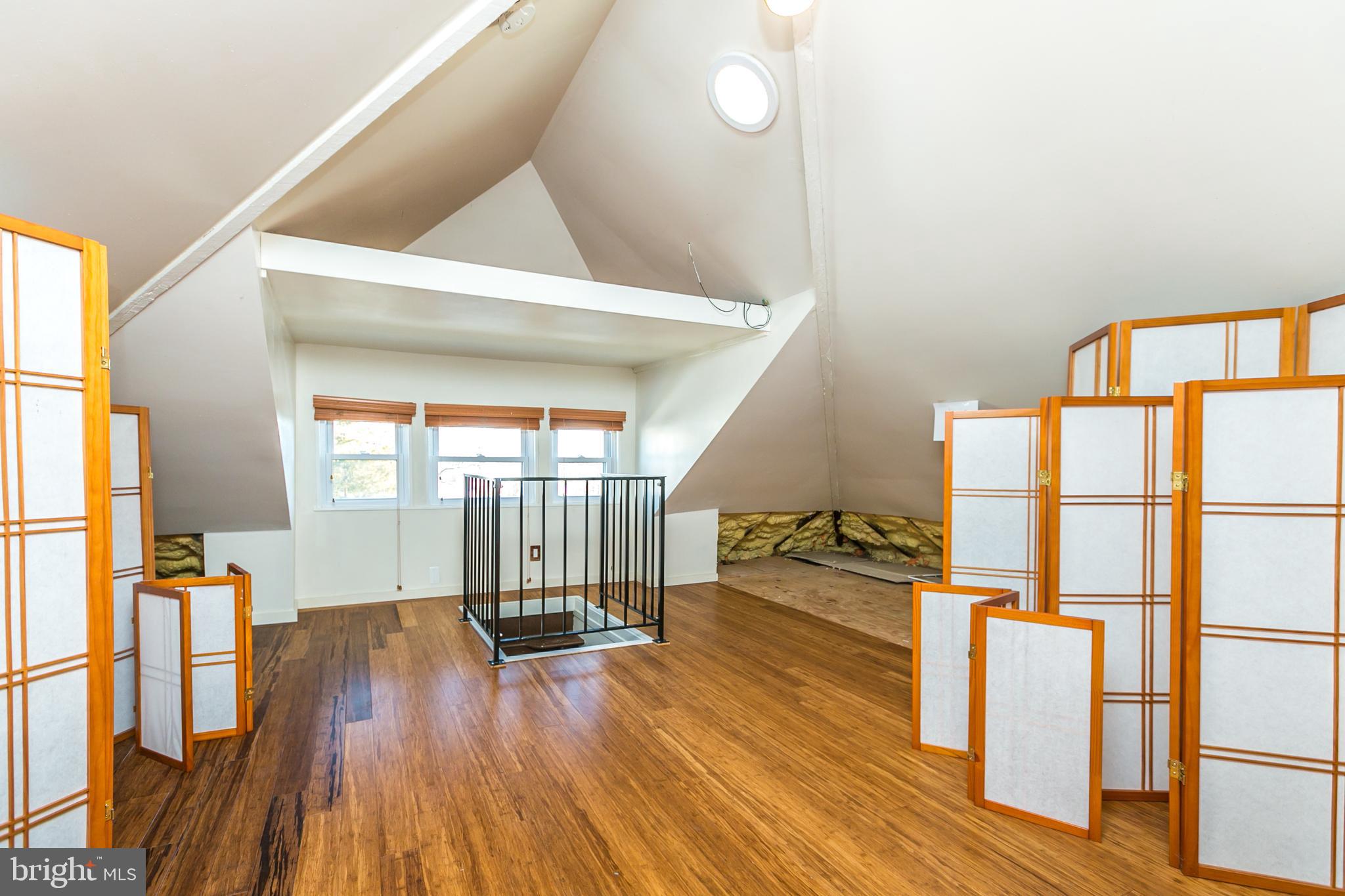 LAURAVILLE HISTORIC DISTRICT - Residential