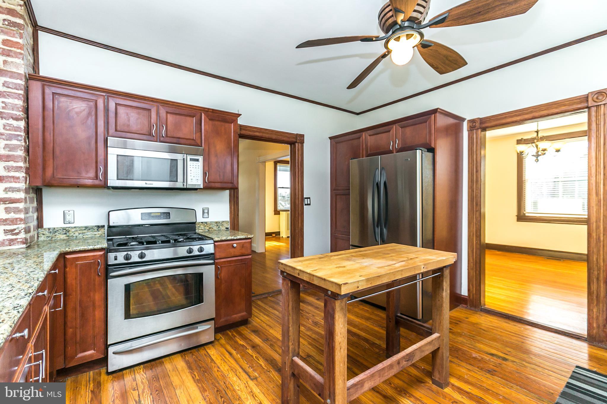 LAURAVILLE HISTORIC DISTRICT - Residential