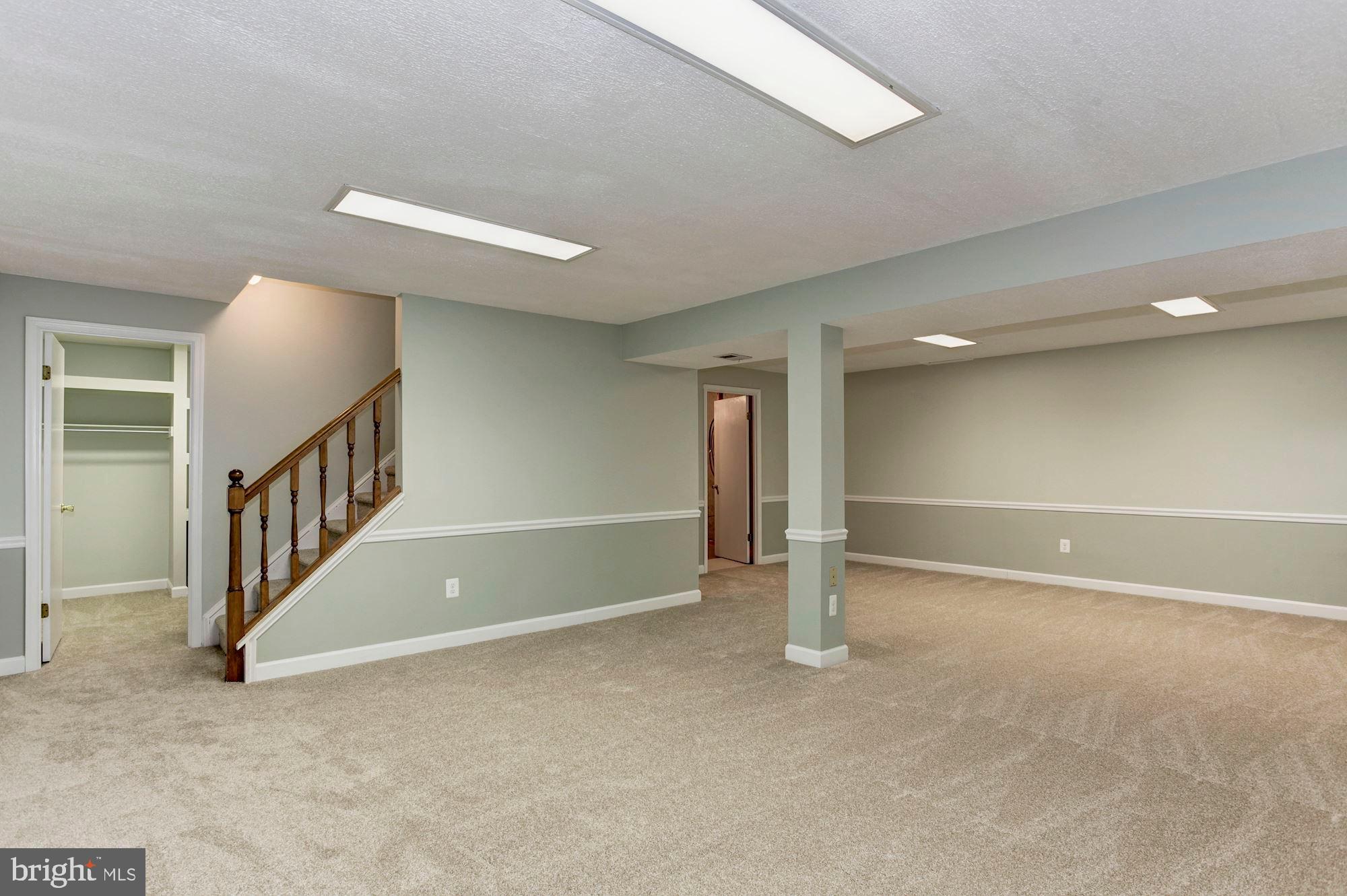 KENWOOD OAKS - Residential