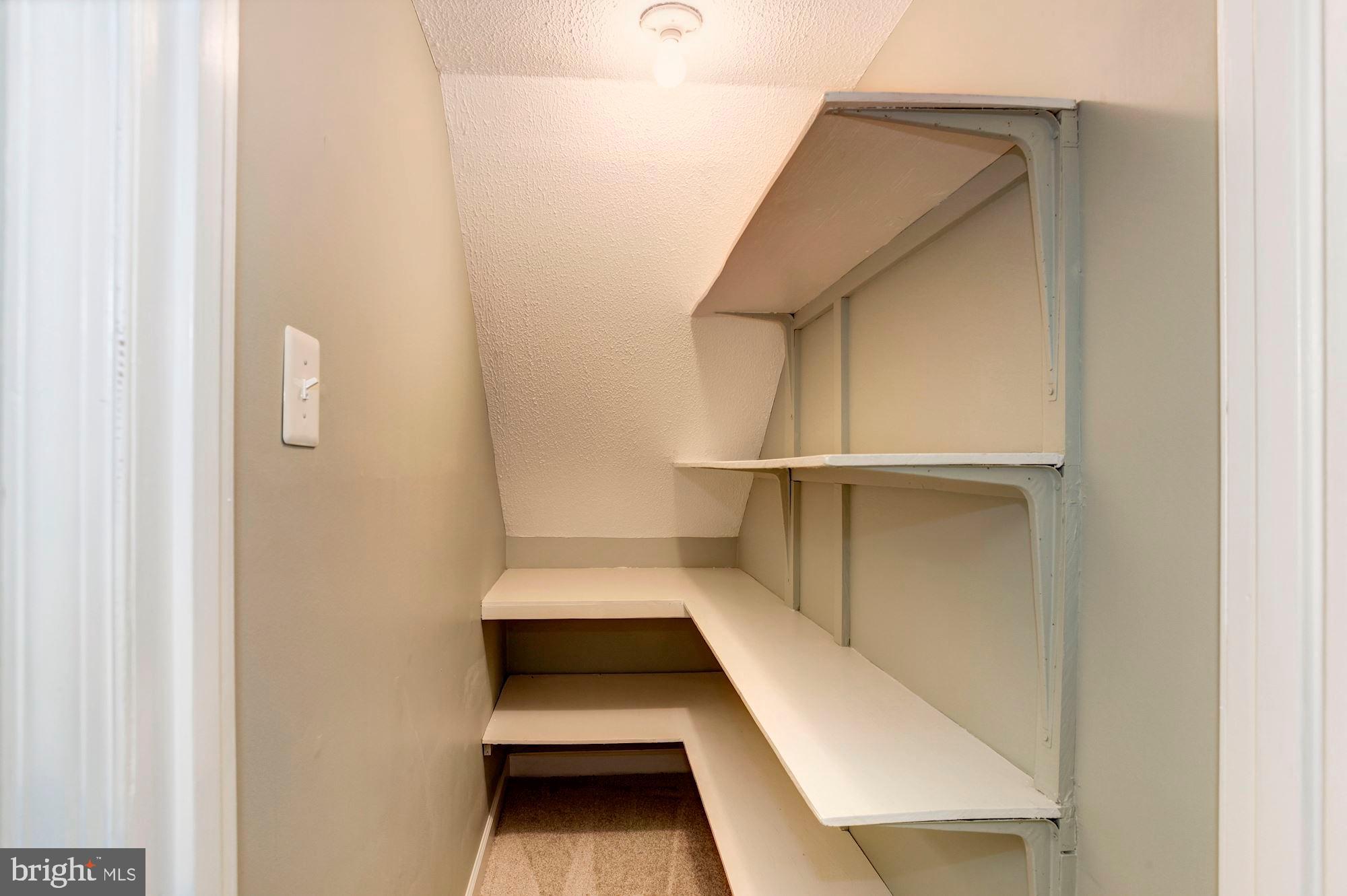 KENWOOD OAKS - Residential