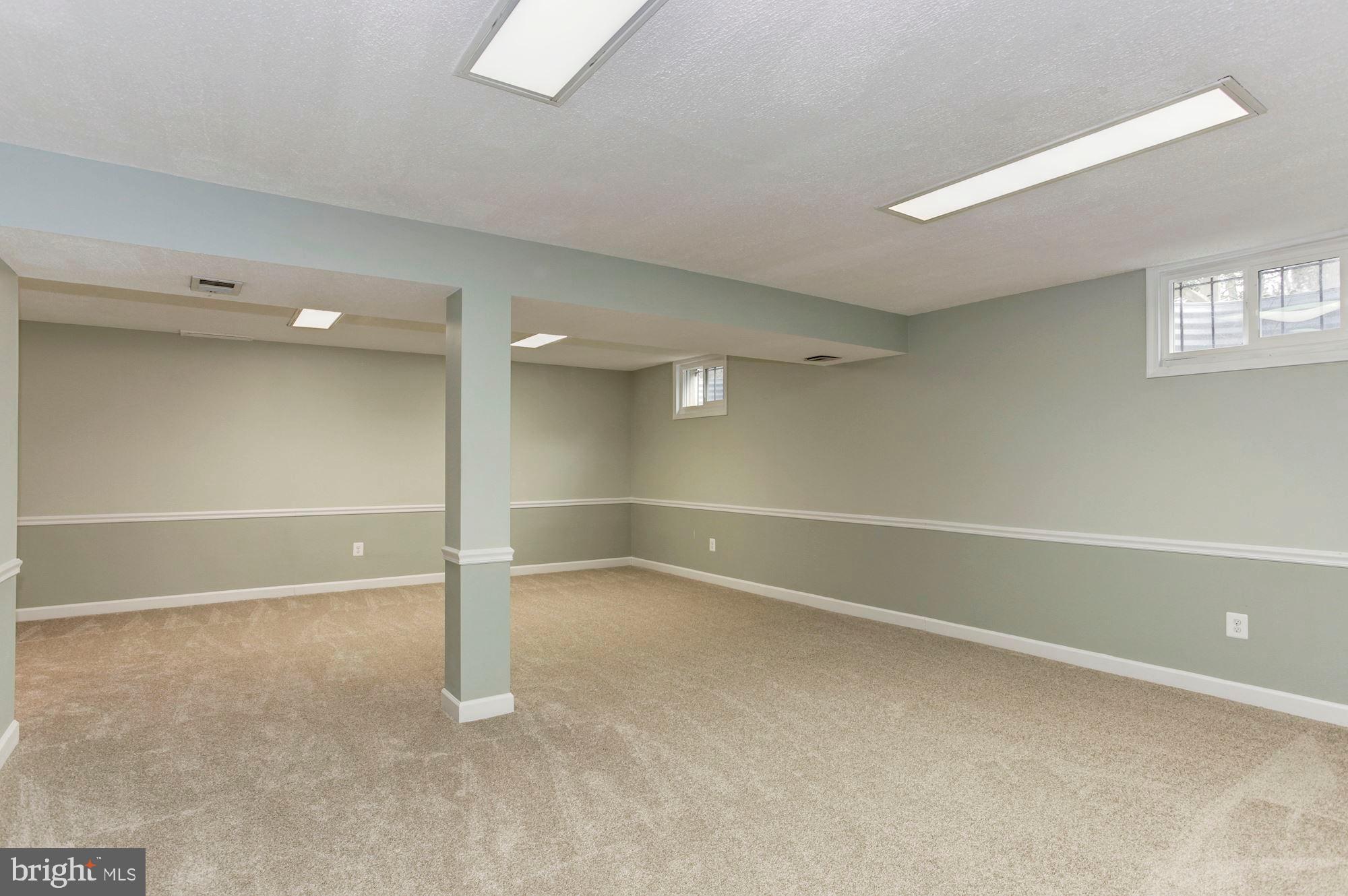 KENWOOD OAKS - Residential