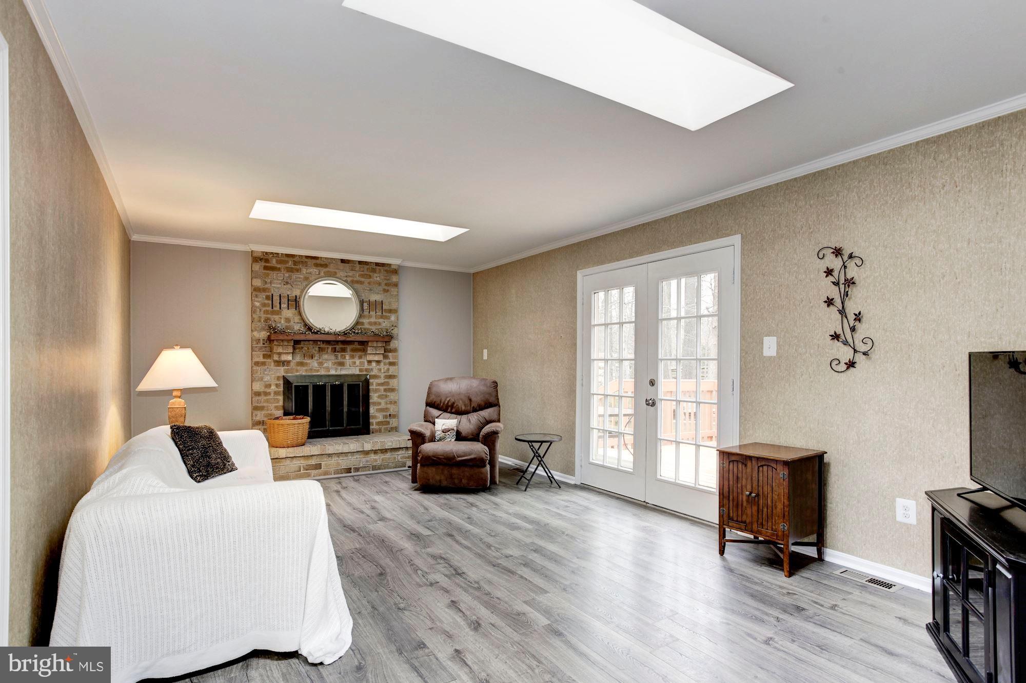 KENWOOD OAKS - Residential