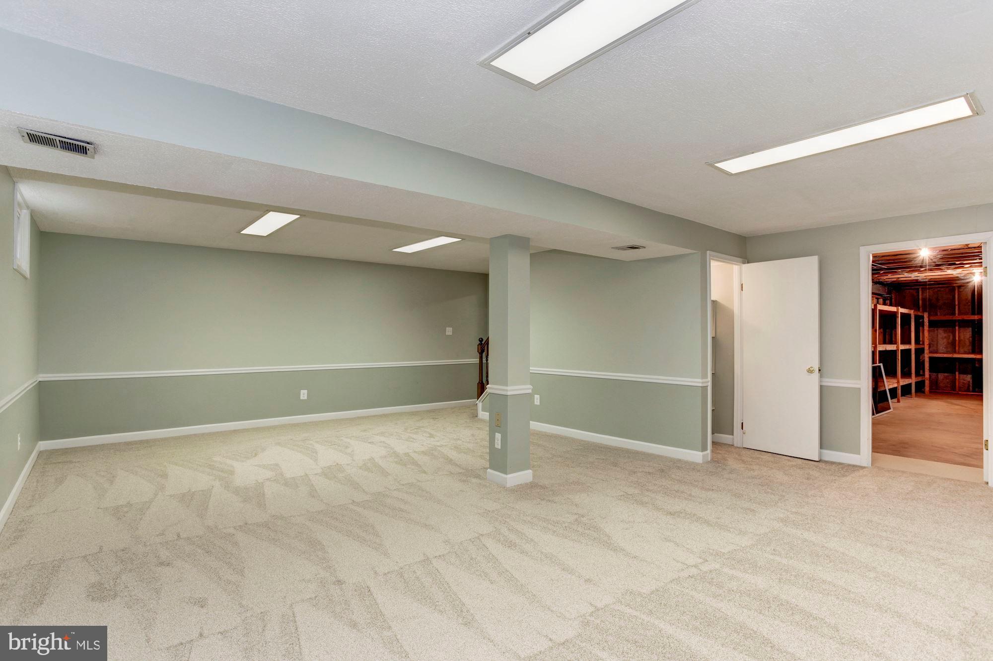 KENWOOD OAKS - Residential