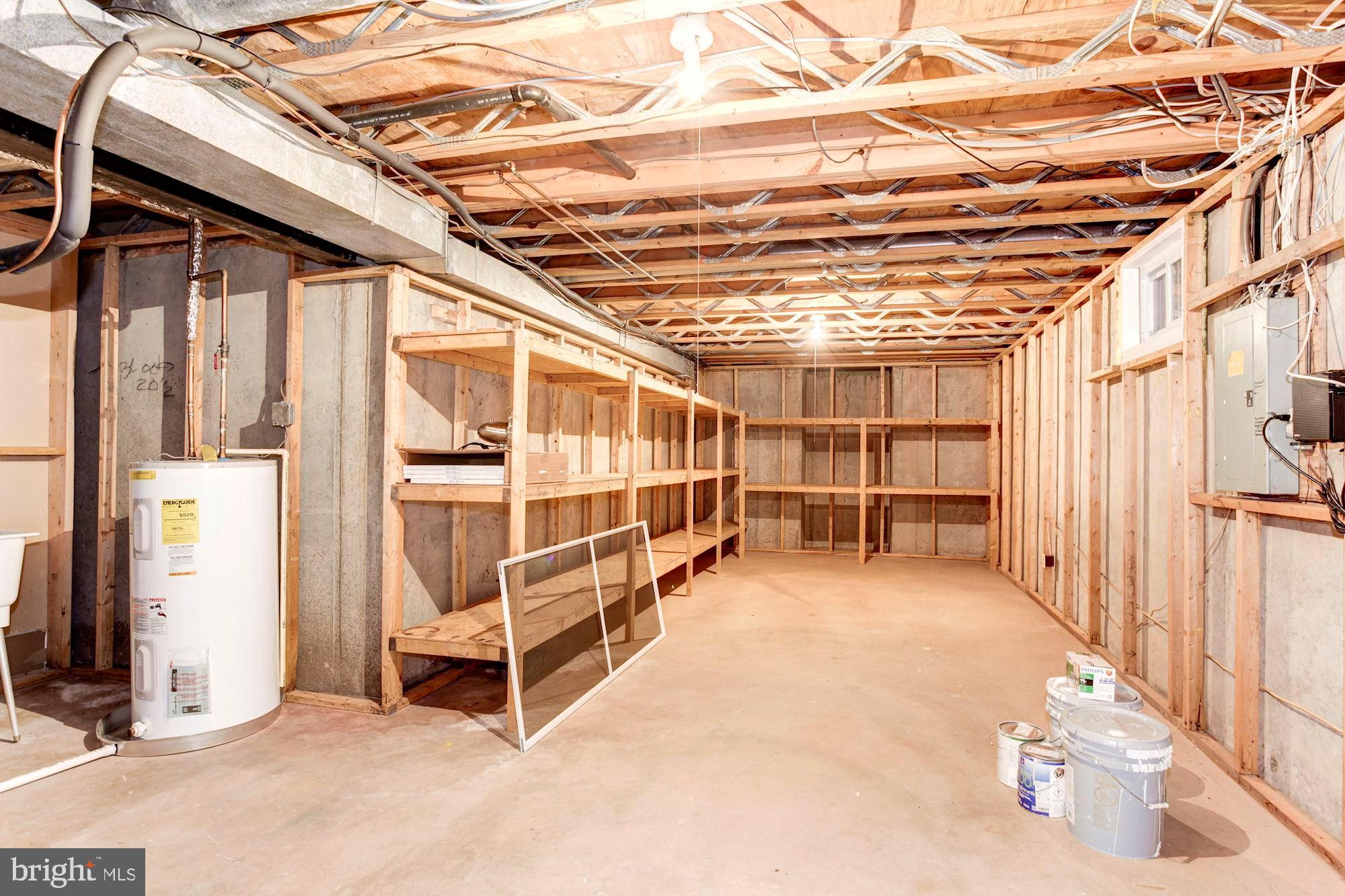 KENWOOD OAKS - Residential