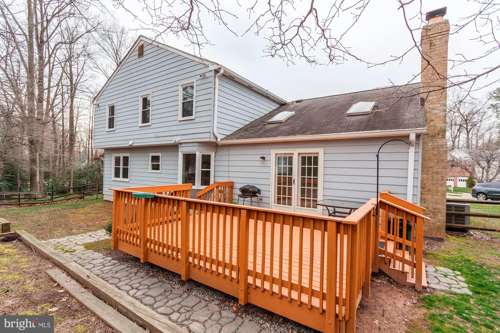 KENWOOD OAKS - Residential