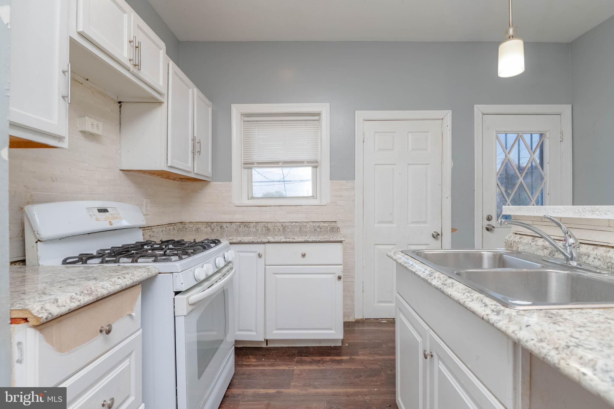 LEXINGTON - Residential