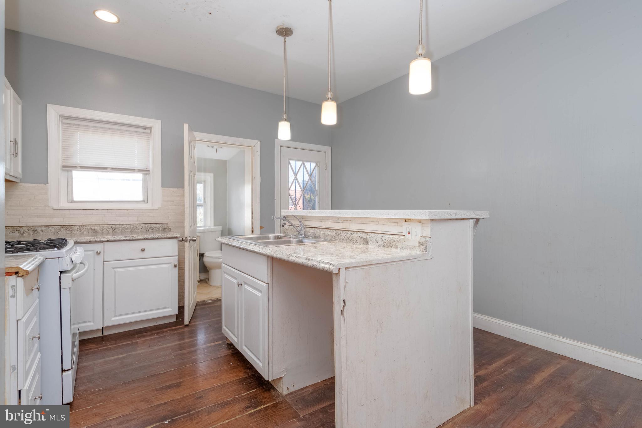 LEXINGTON - Residential