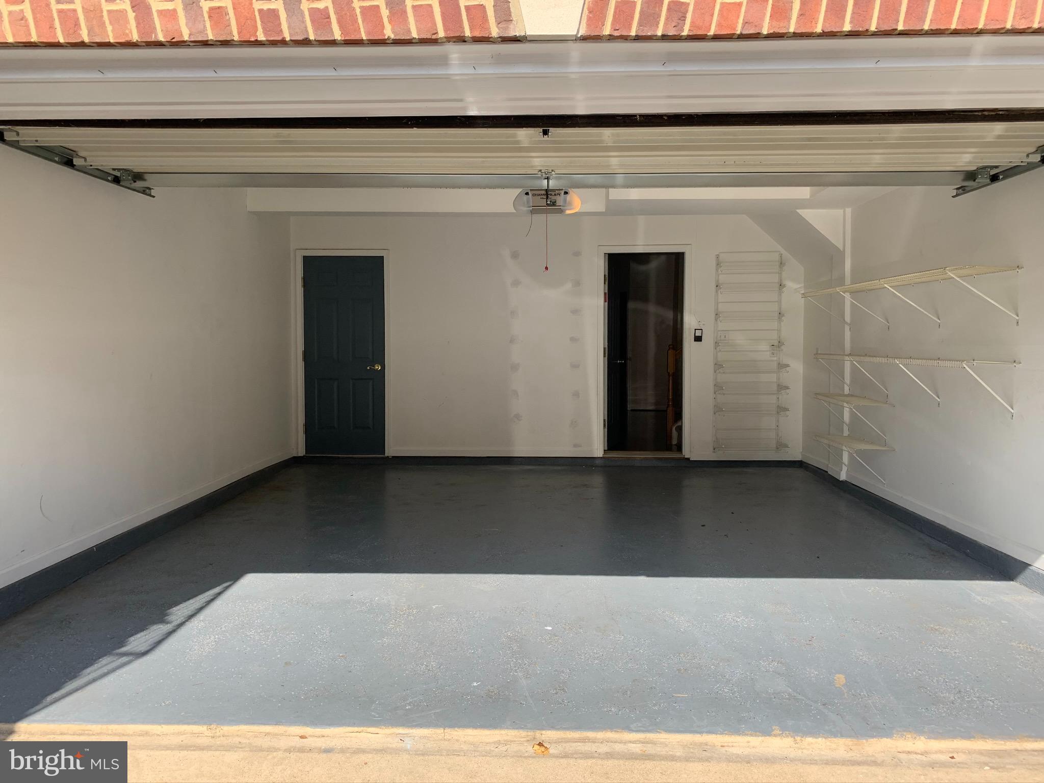 GOVERNORS GROVE - Residential Lease