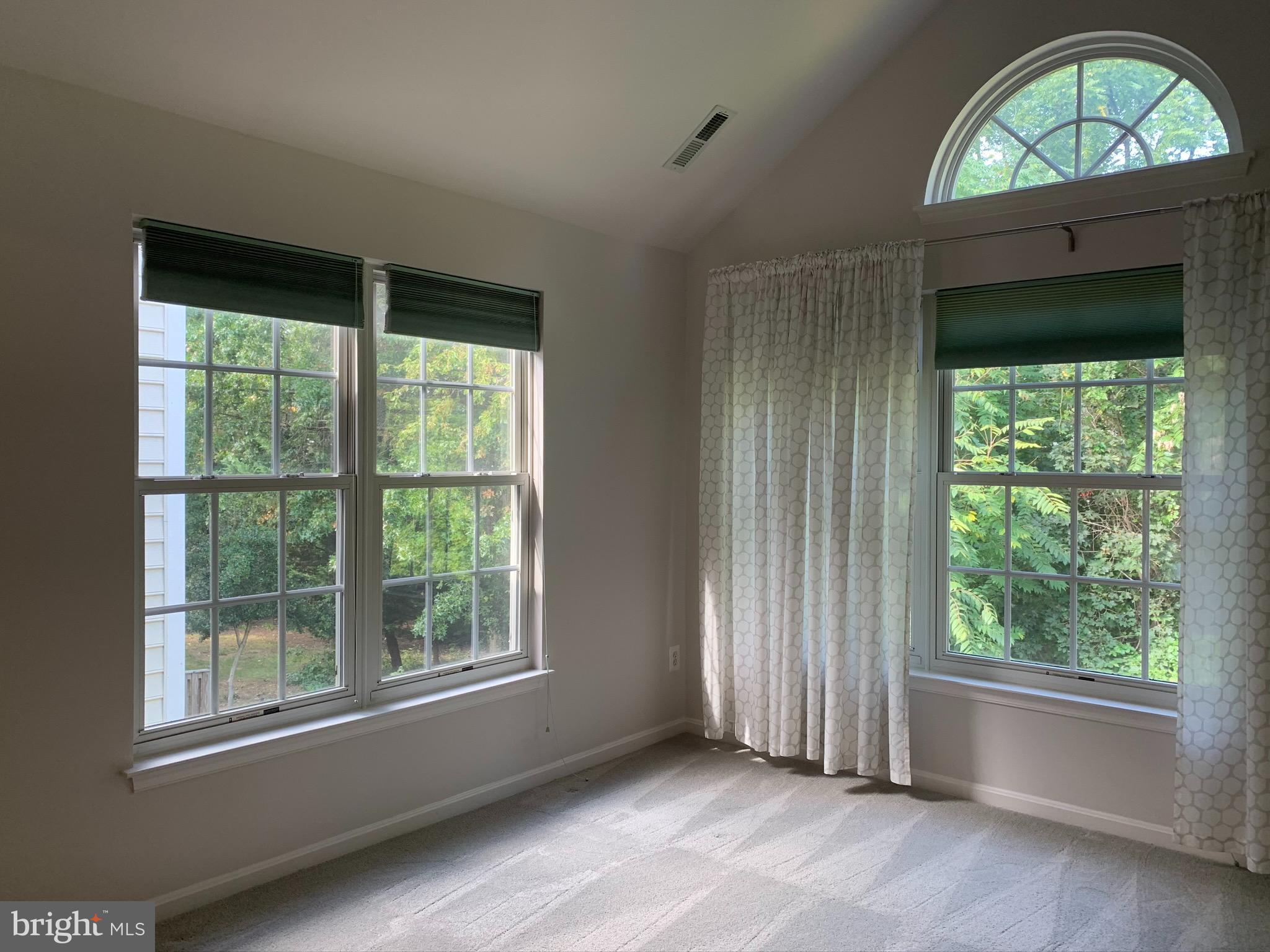 GOVERNORS GROVE - Residential Lease