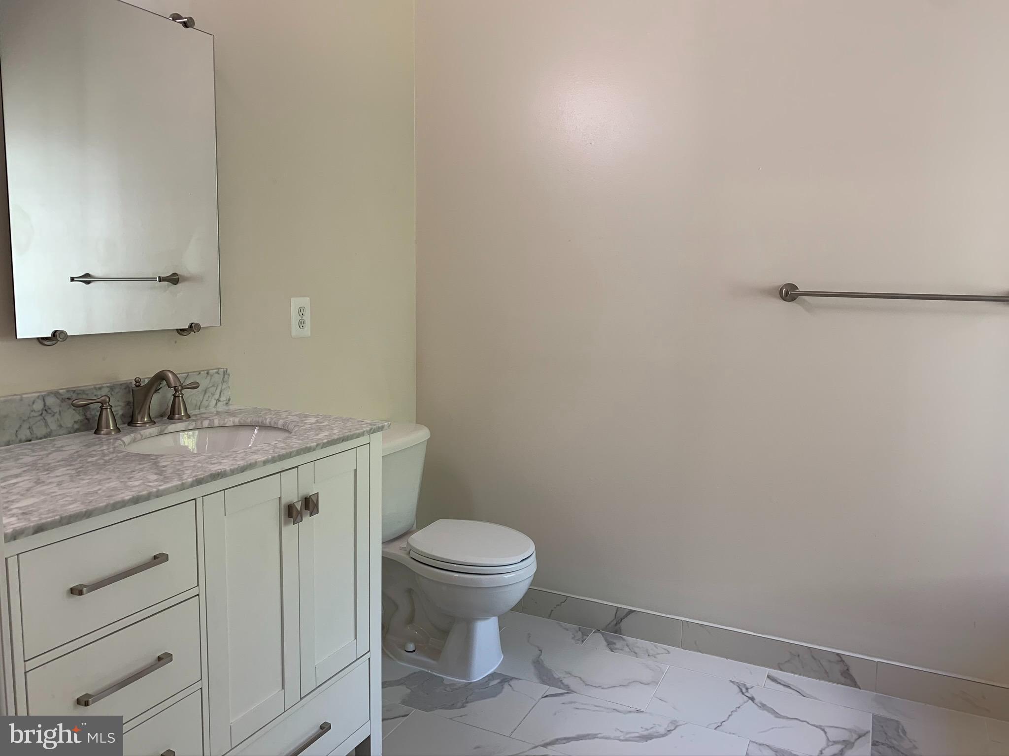 GOVERNORS GROVE - Residential Lease