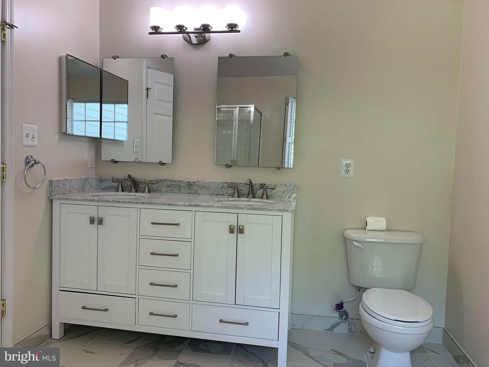 GOVERNORS GROVE - Residential Lease