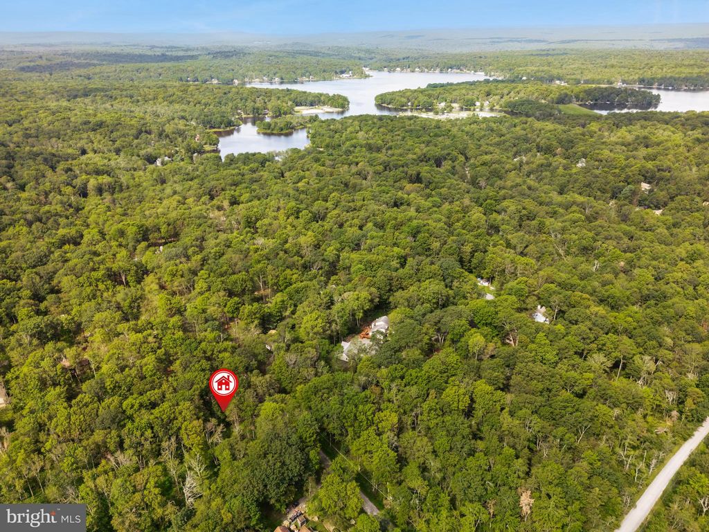 Photo of 804 Evergreen Drive, POCONO LAKE, PA 18347 (MLS # PAMR2005492)