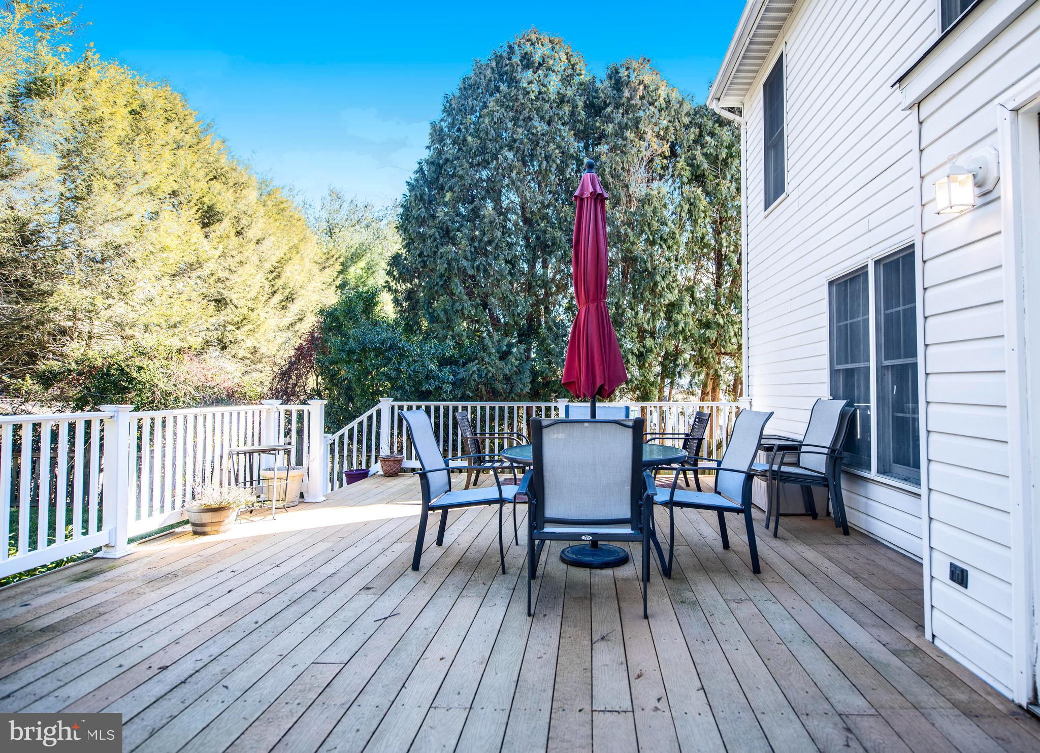 FOREST LAKES - Residential