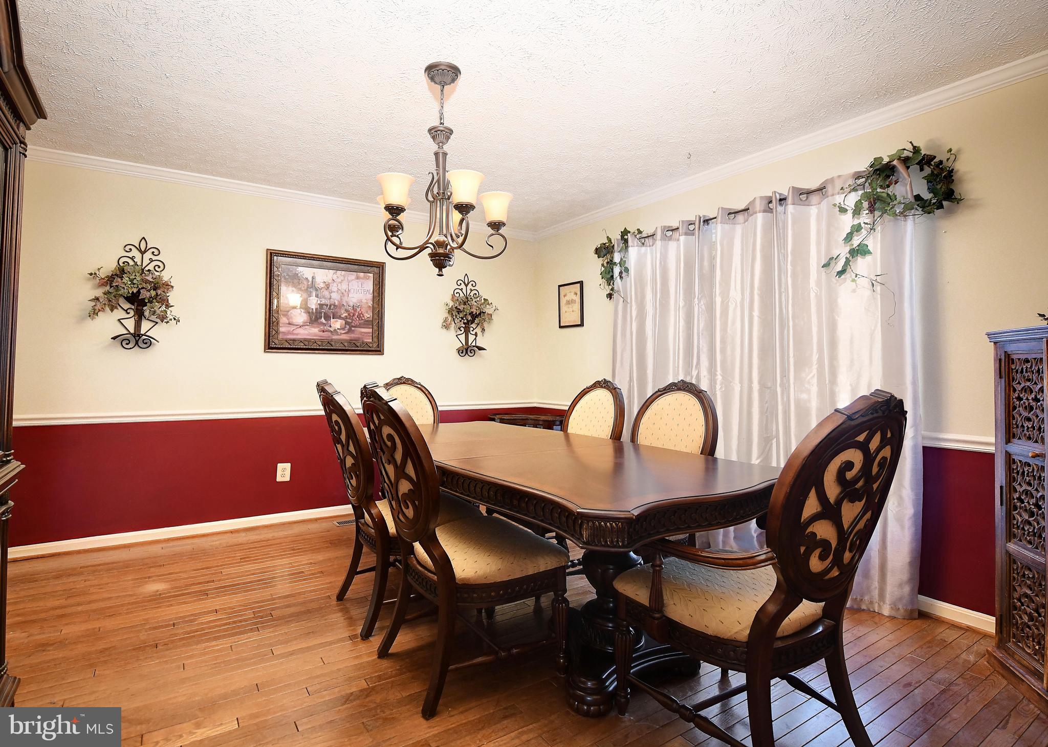 FOREST LAKES - Residential