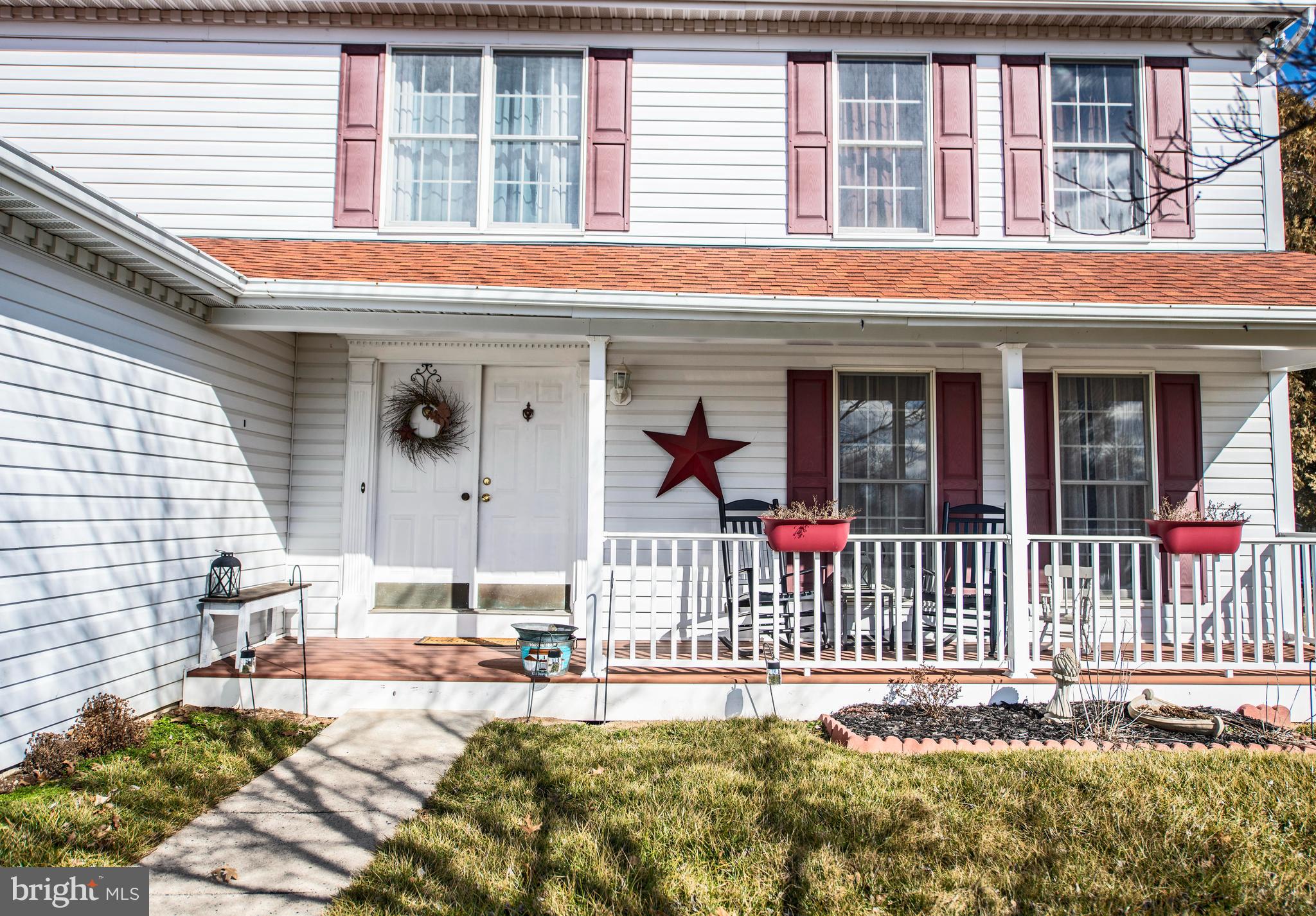 FOREST LAKES - Residential