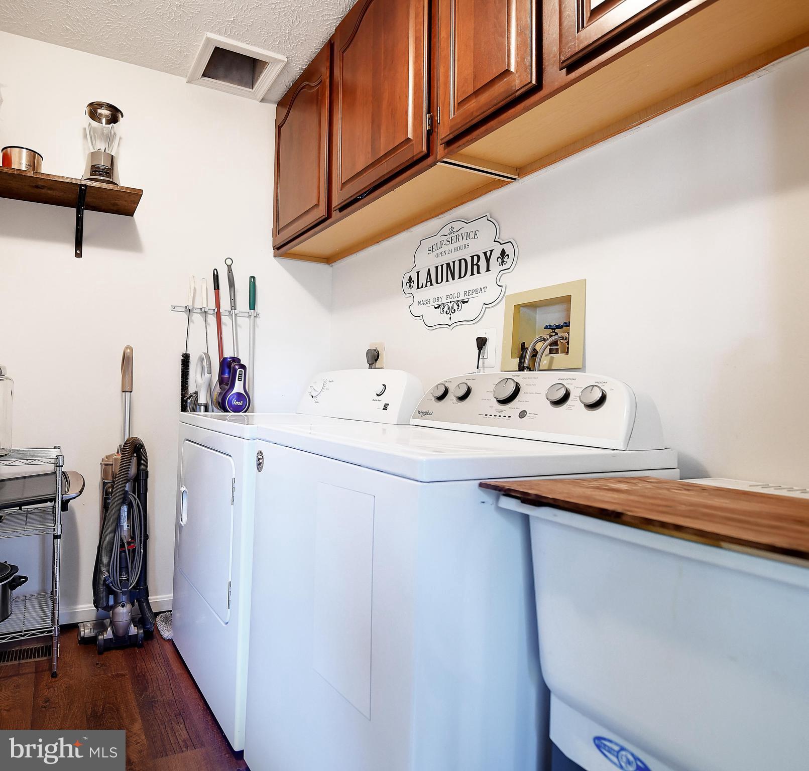 FOREST LAKES - Residential