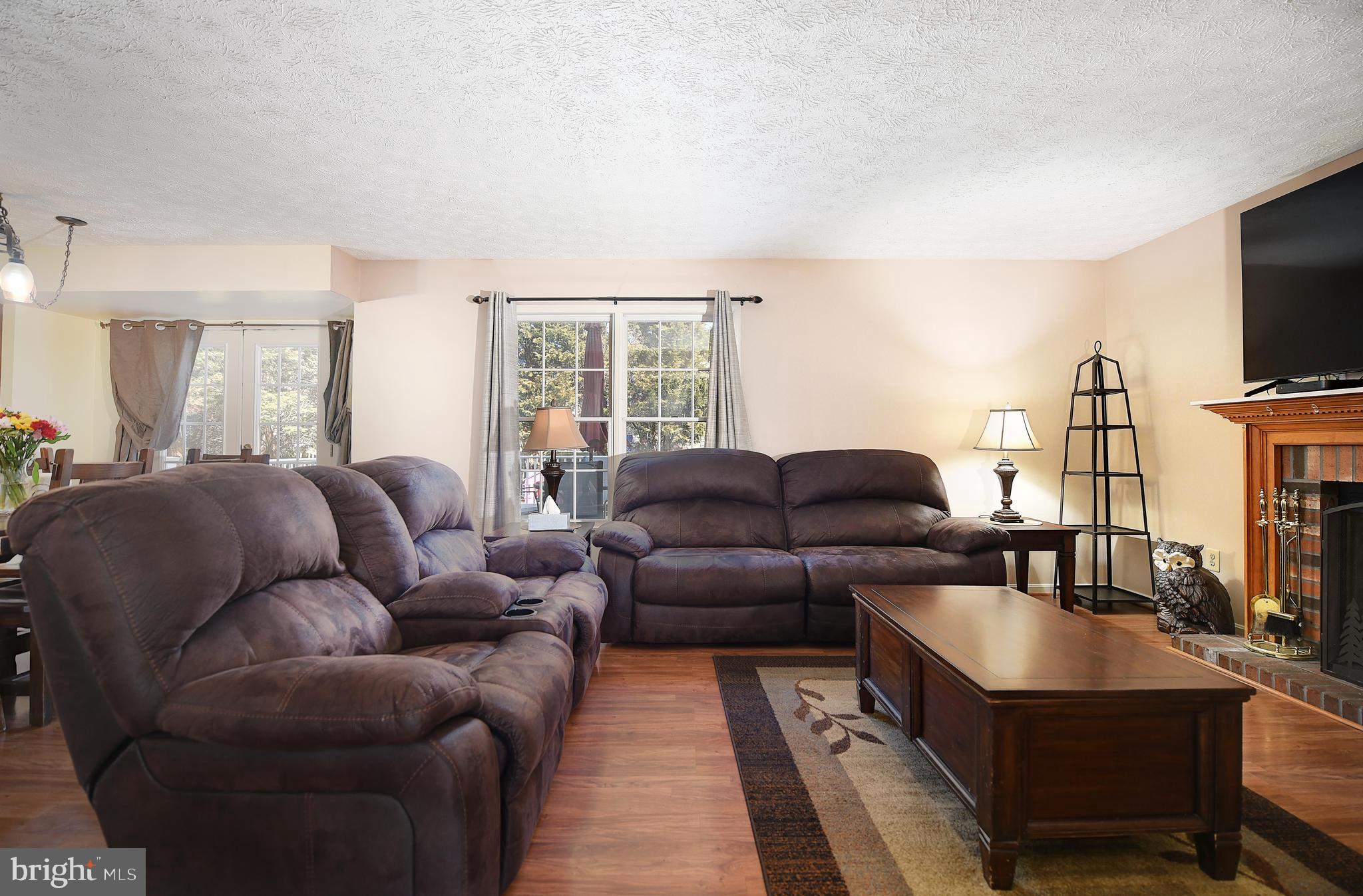 FOREST LAKES - Residential