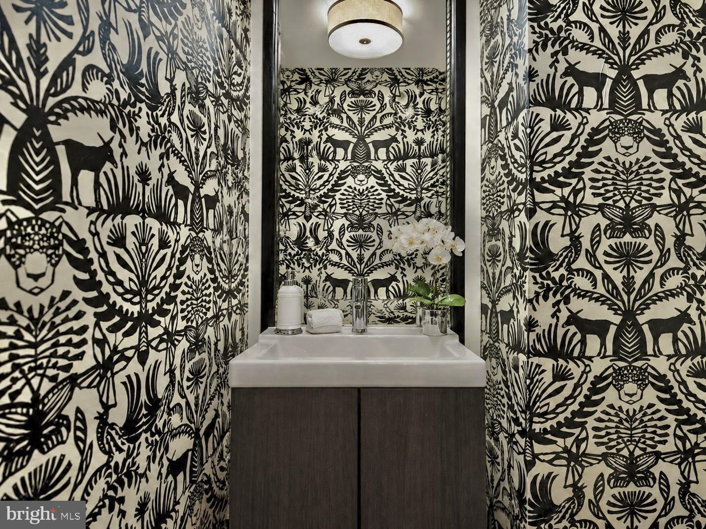 1627 MONTELLO AVENUE NE