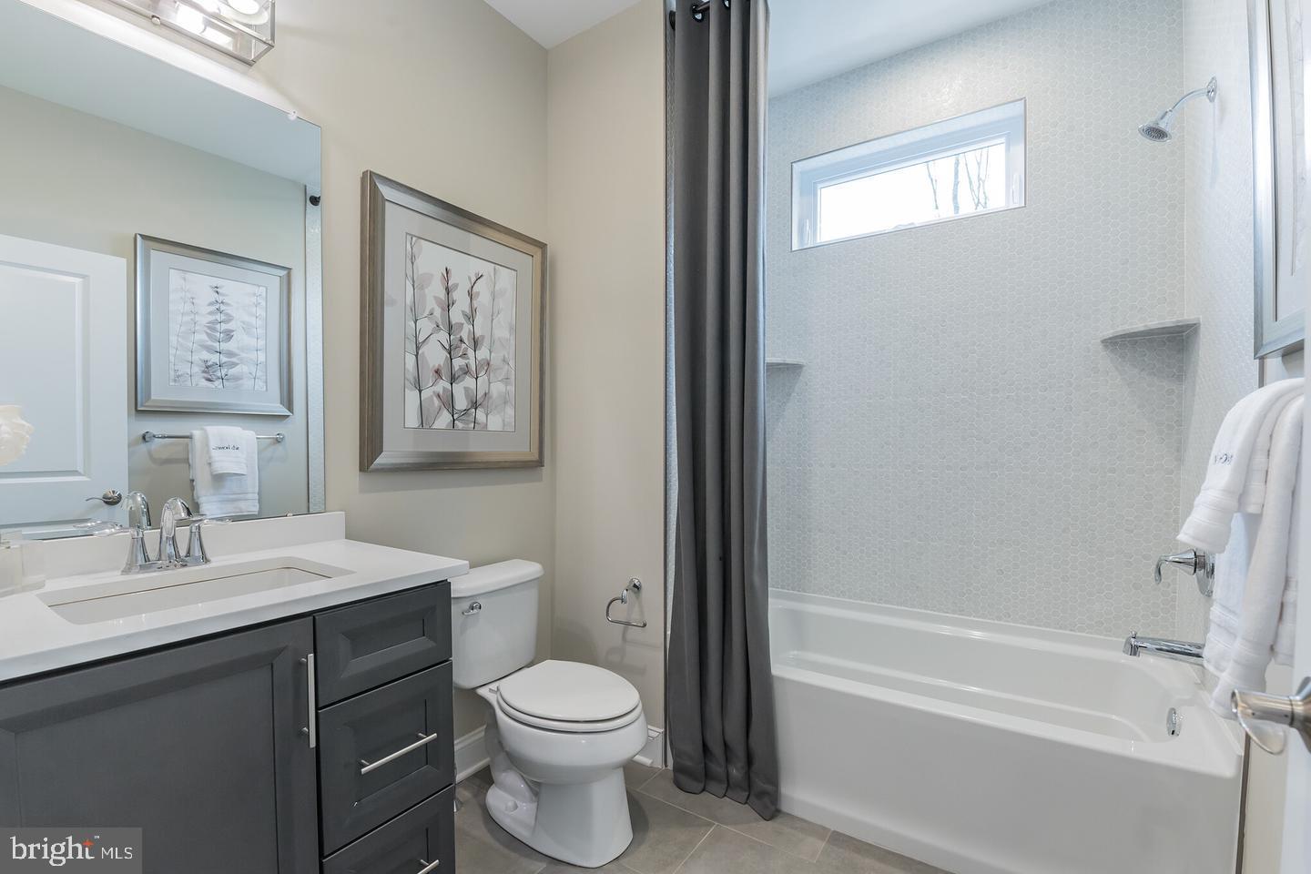 THE MEADOWS AT LONGVIEW - Residential