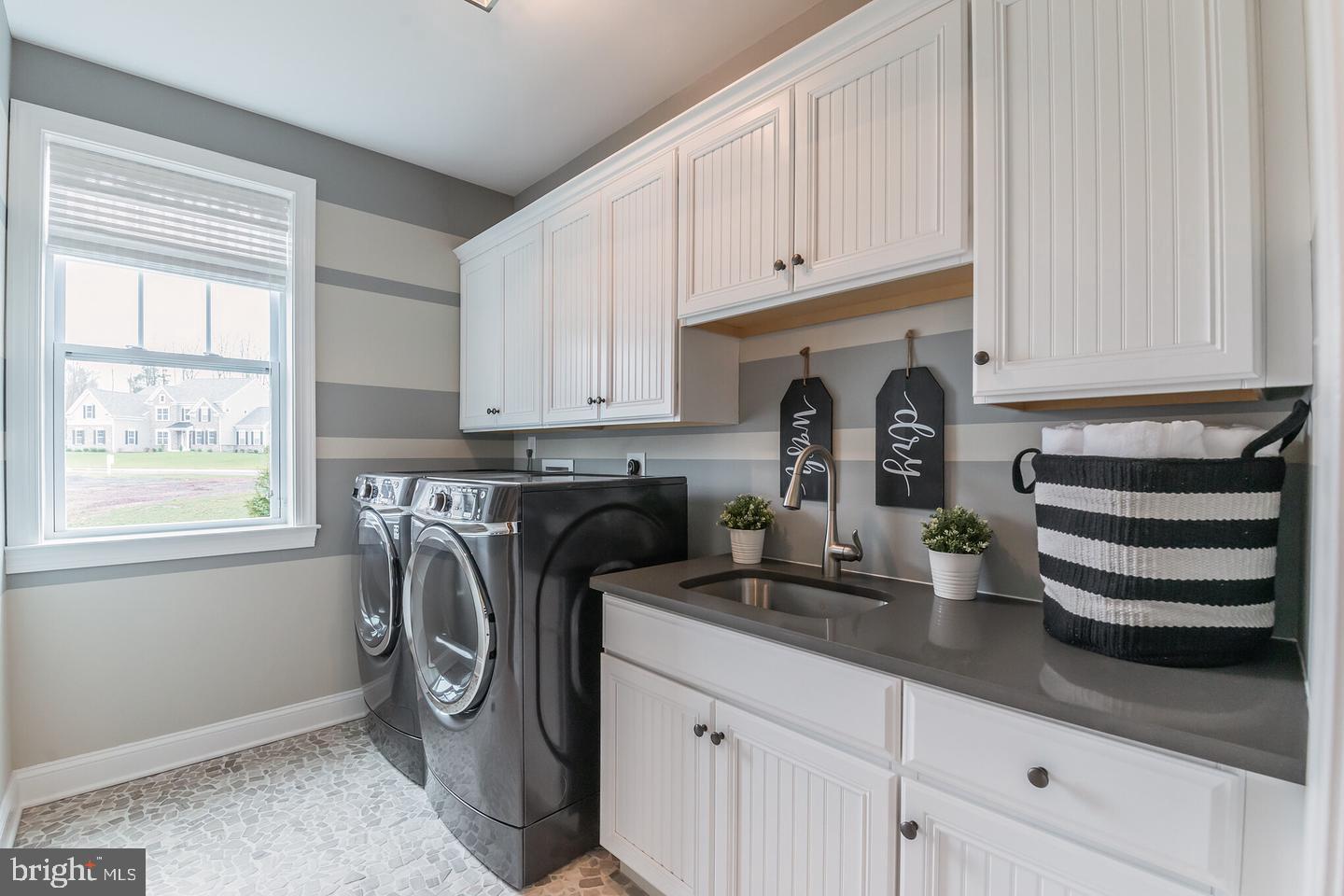 THE MEADOWS AT LONGVIEW - Residential