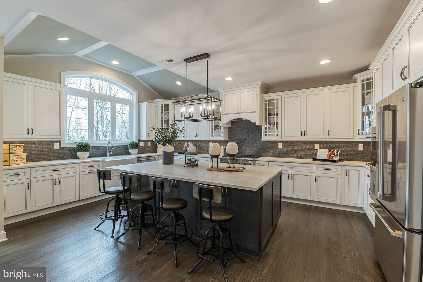 THE MEADOWS AT LONGVIEW - Residential