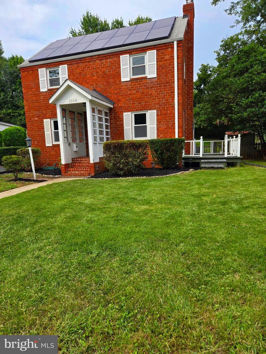 ***Location Location Location***Charming 3 Level, 3 bedroom, 2 bath with Main Level Master/w private full bath***
*** Newly Renovated Kitchen and Bathroom*** Hardwood Flooring***
***Efficient cost saving Solar Panels***
Spacious tree lined single family home.
Super convenient to EFC Metro, I66, RT 50 and RT7 
***Great School District***
Multi car driveway and street parking!!! Home Warranty.
***Note***Tax assessment is undervalued since they are only calculating front portion of lot Arlington Co (estimate) 3750 sq ft not 8289 total sq ft (estimate) …portion of rear lot in Falls Church City***