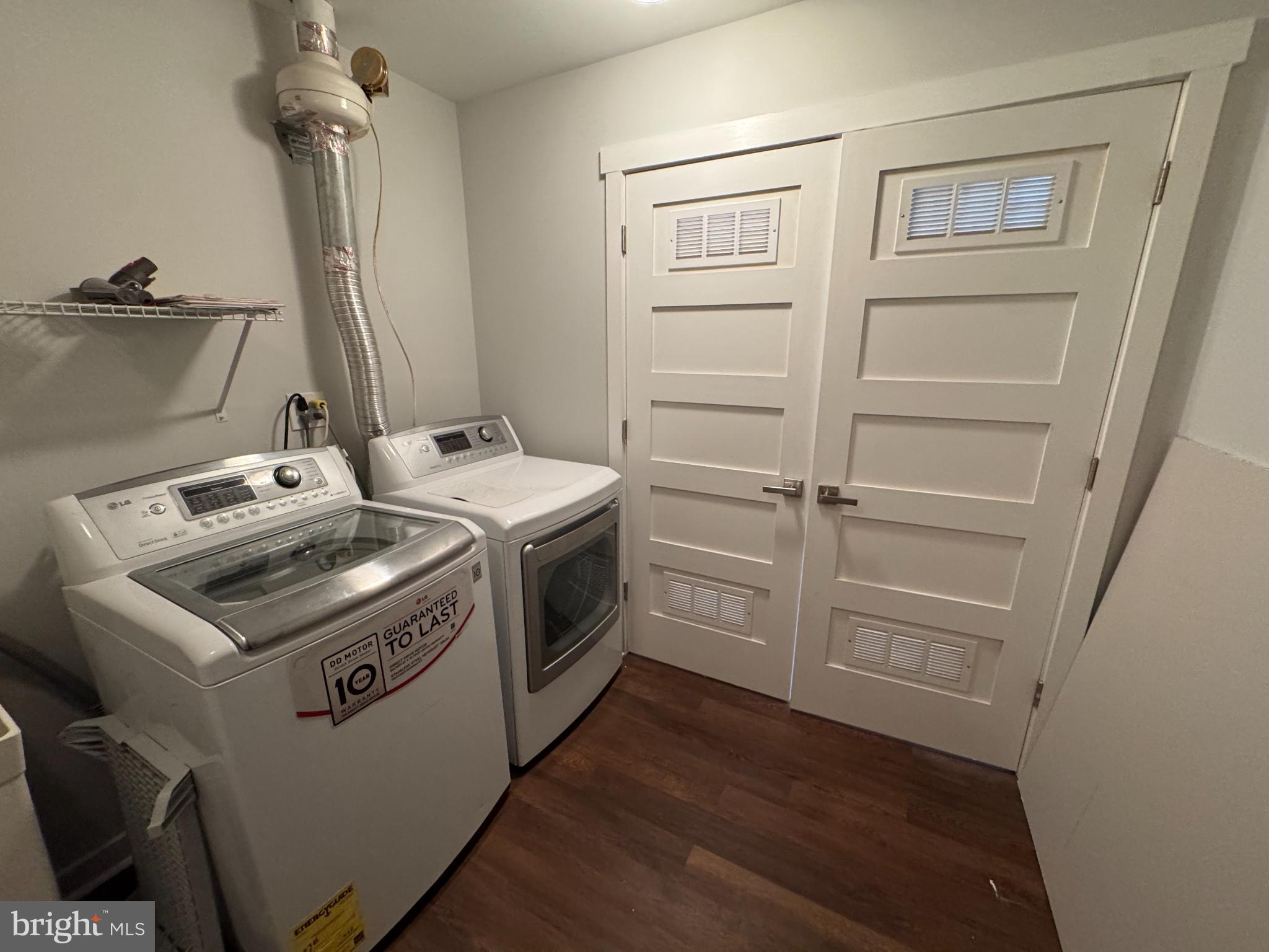 BELLA VISTA - Residential Lease