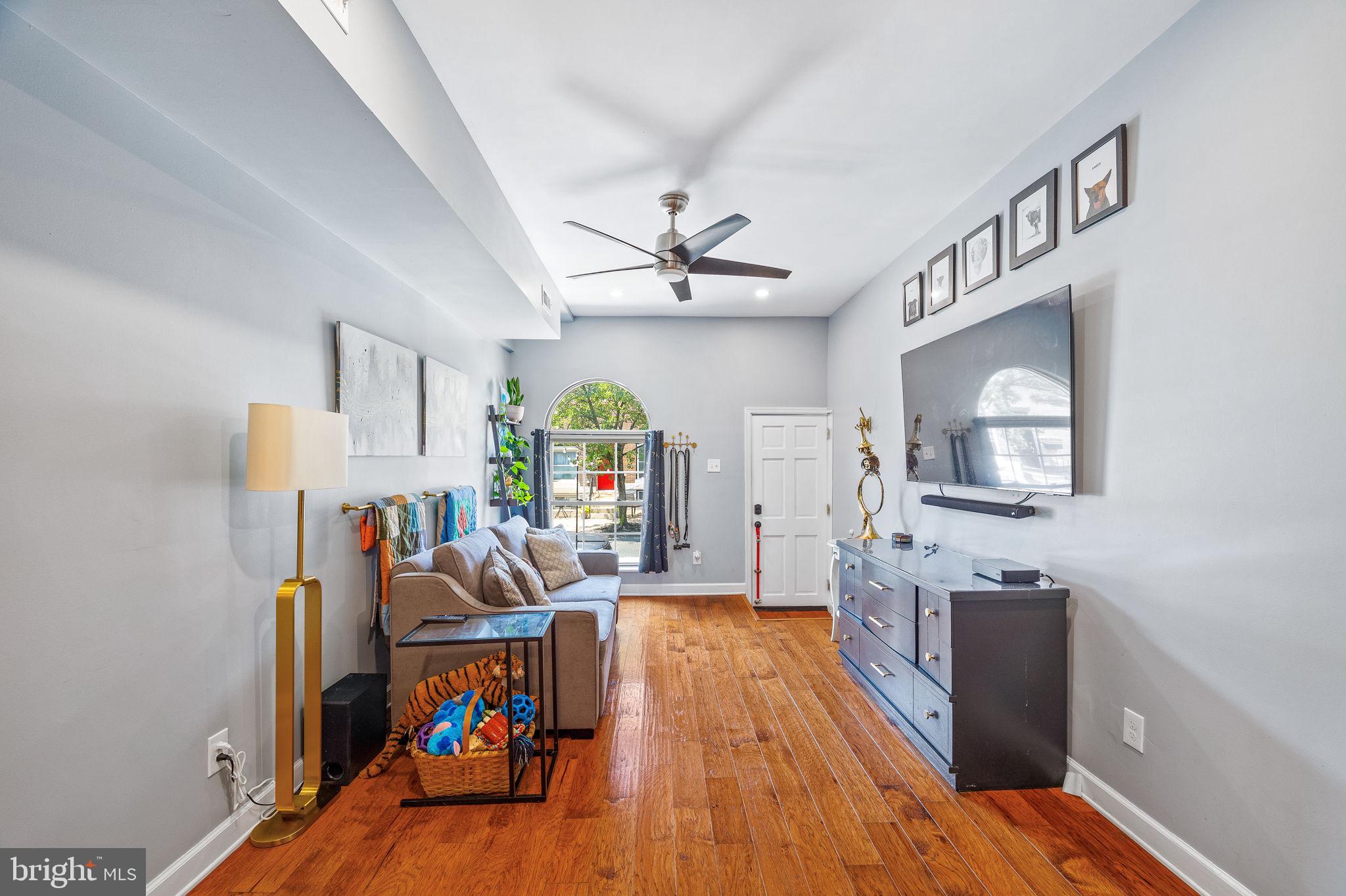 RIVERSIDE - Residential