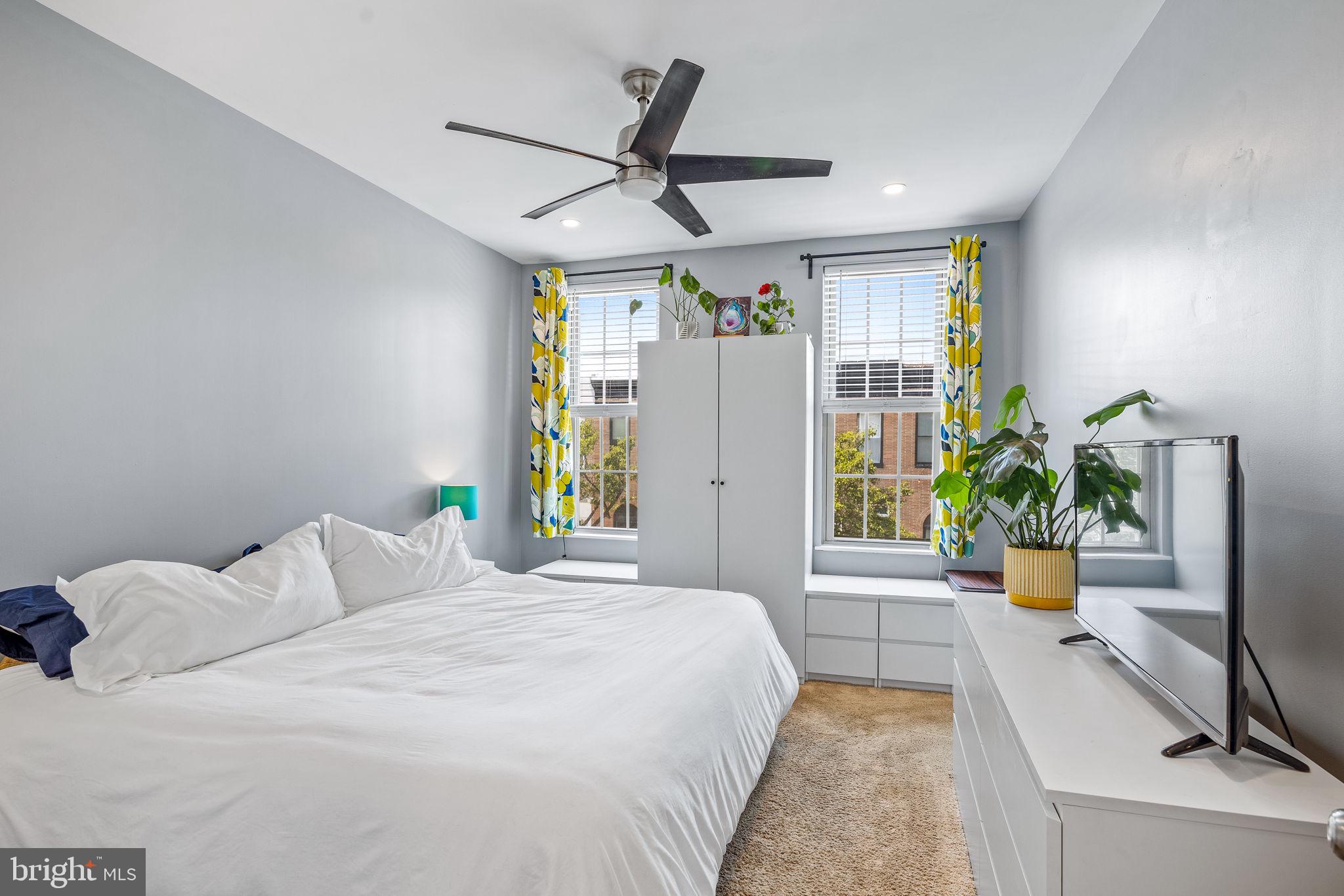 RIVERSIDE - Residential