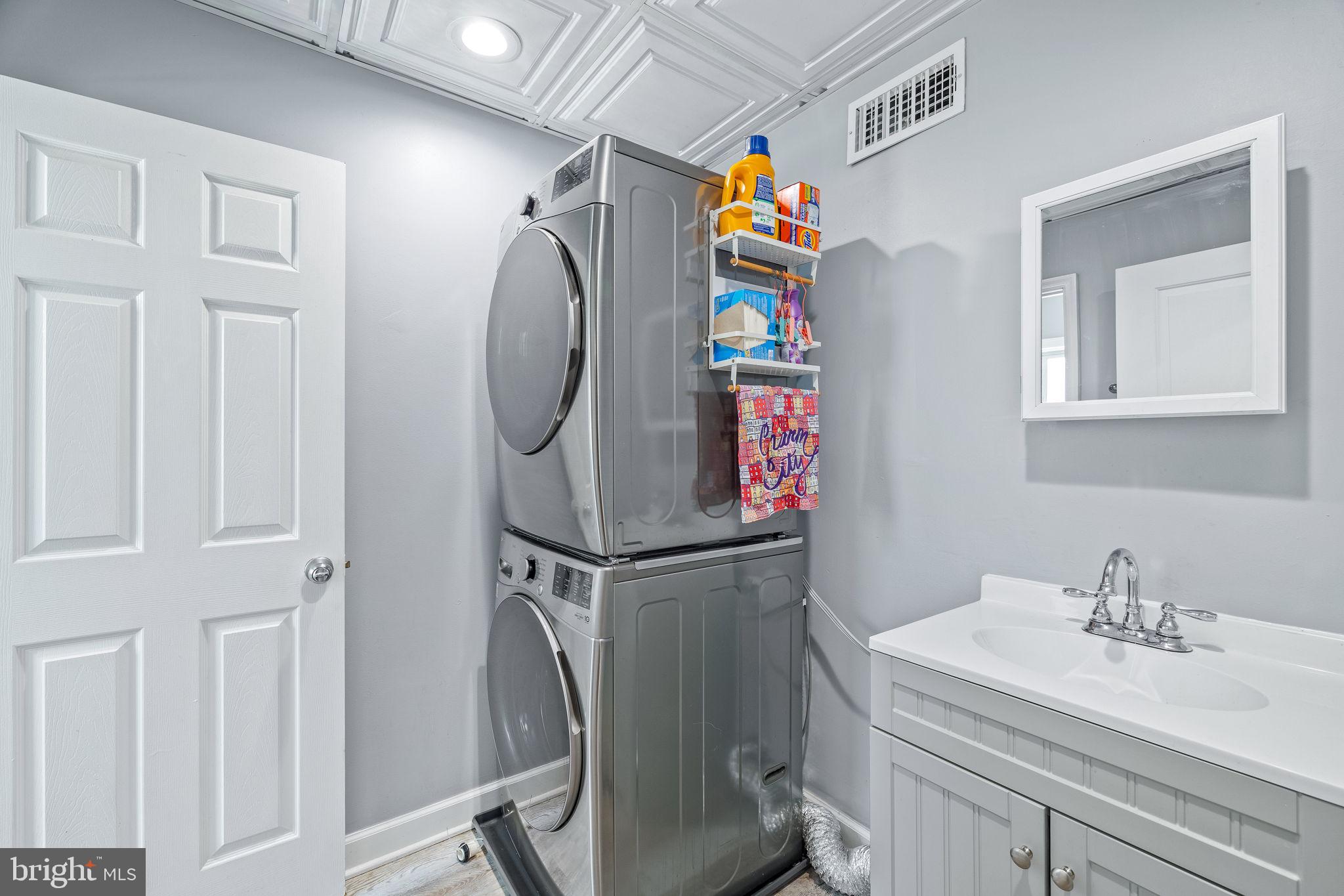 RIVERSIDE - Residential