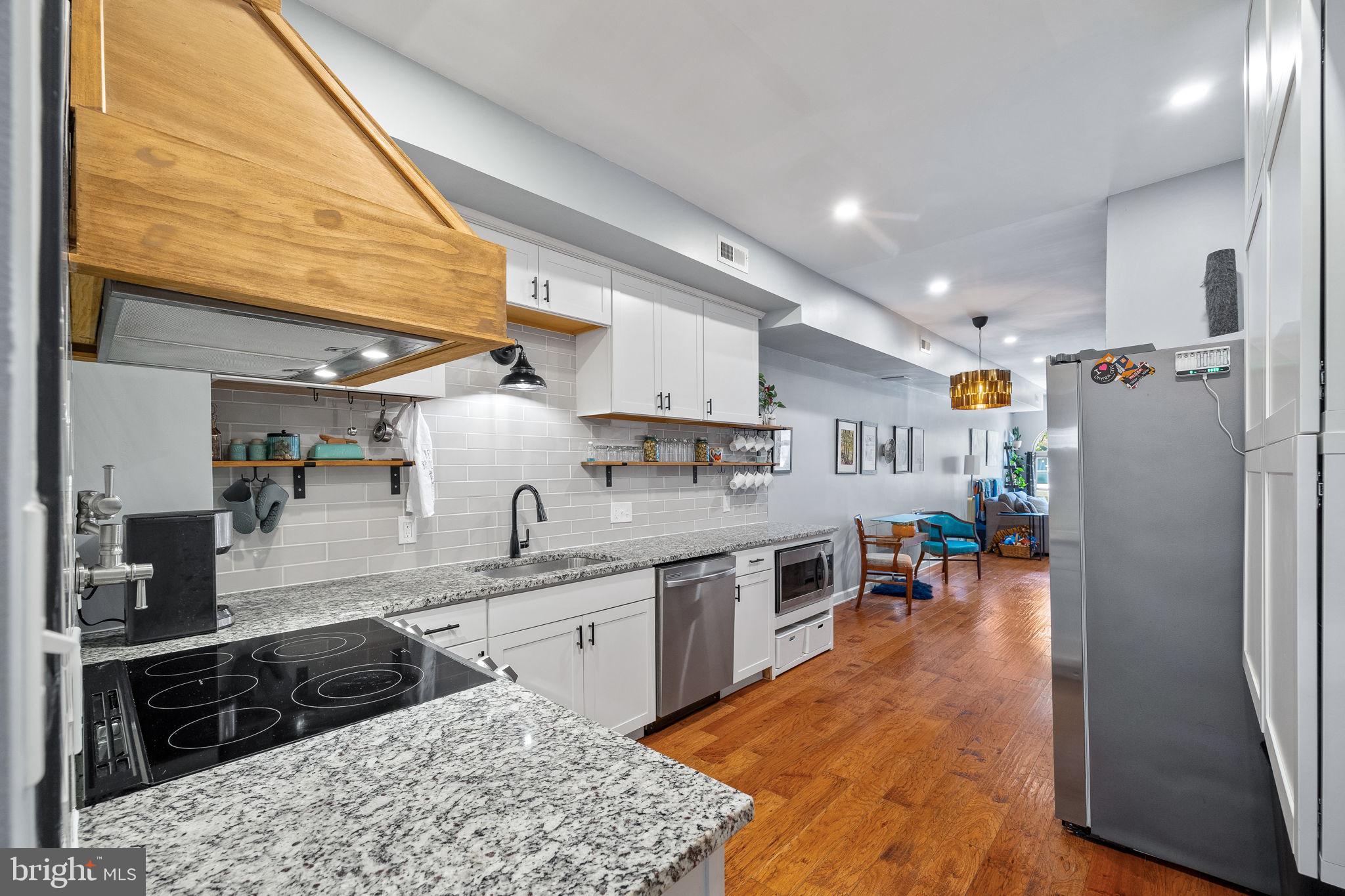 RIVERSIDE - Residential