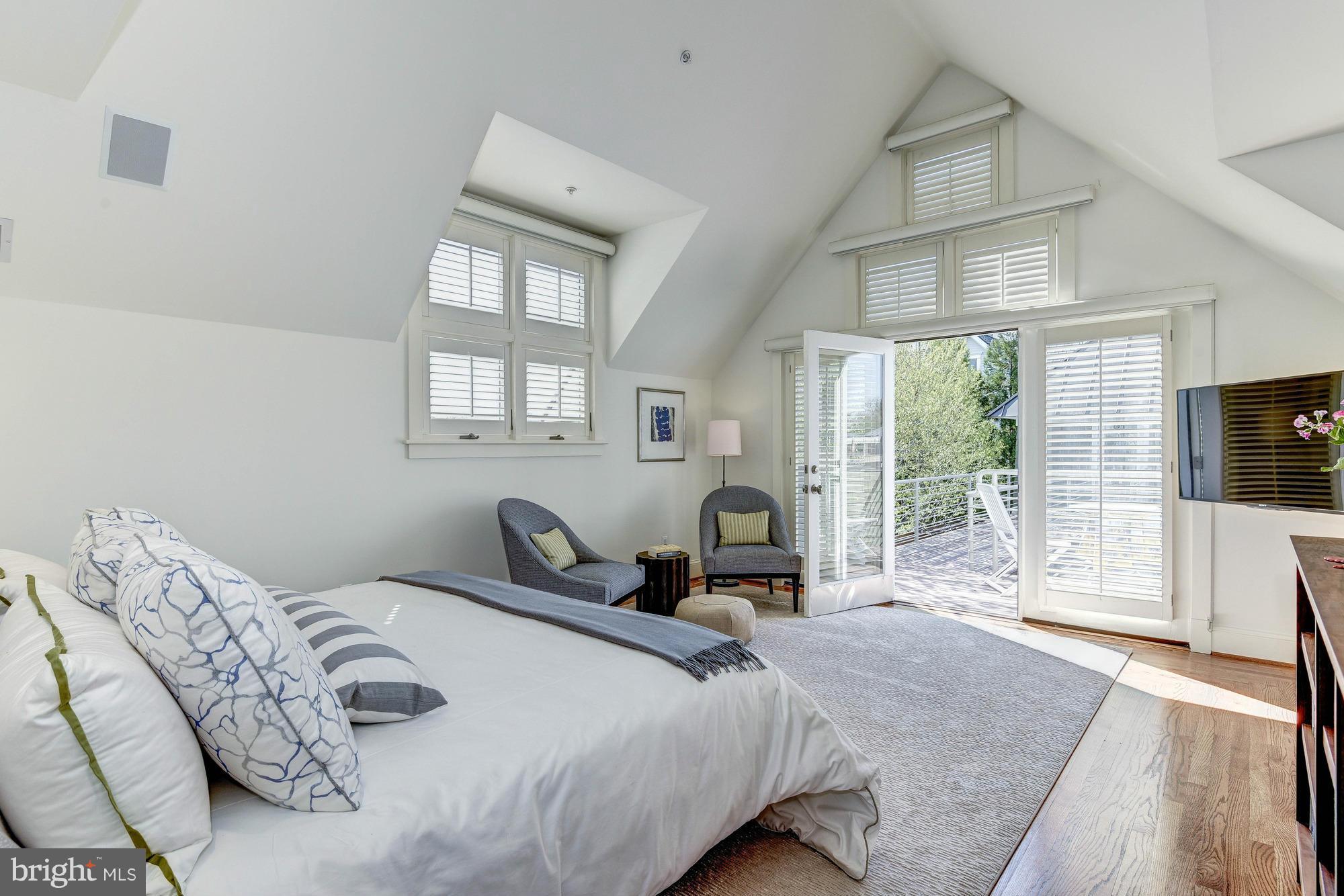 CLEVELAND PARK - Residential