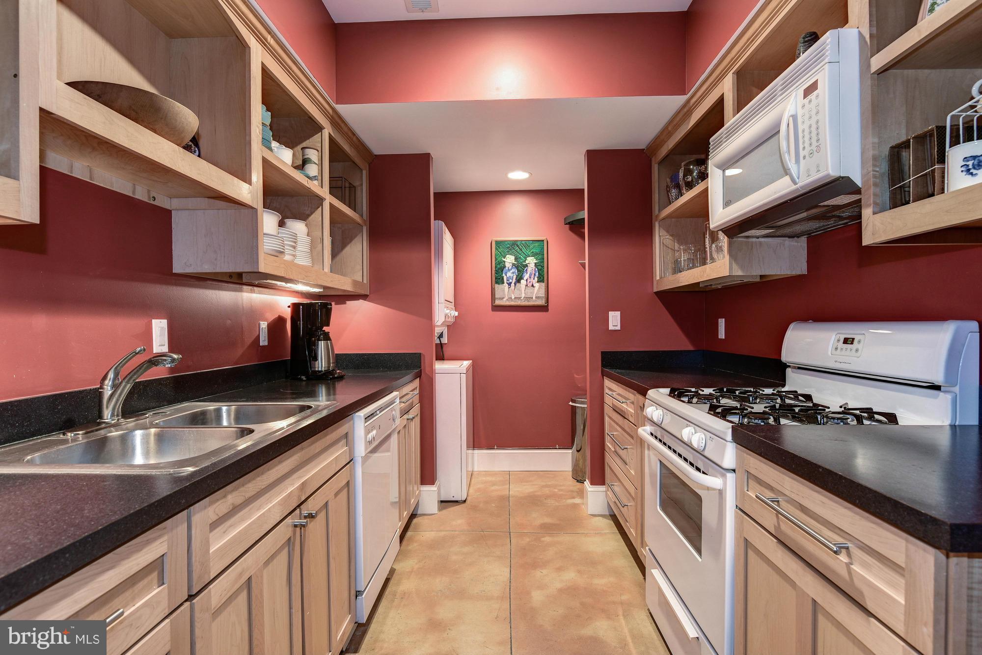 CLEVELAND PARK - Residential