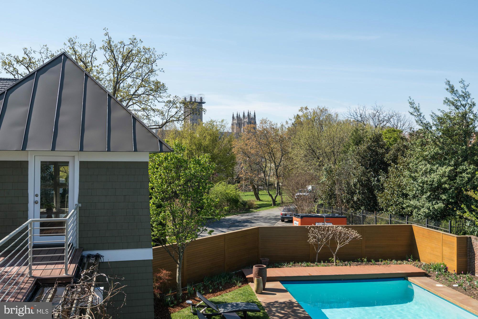 CLEVELAND PARK - Residential