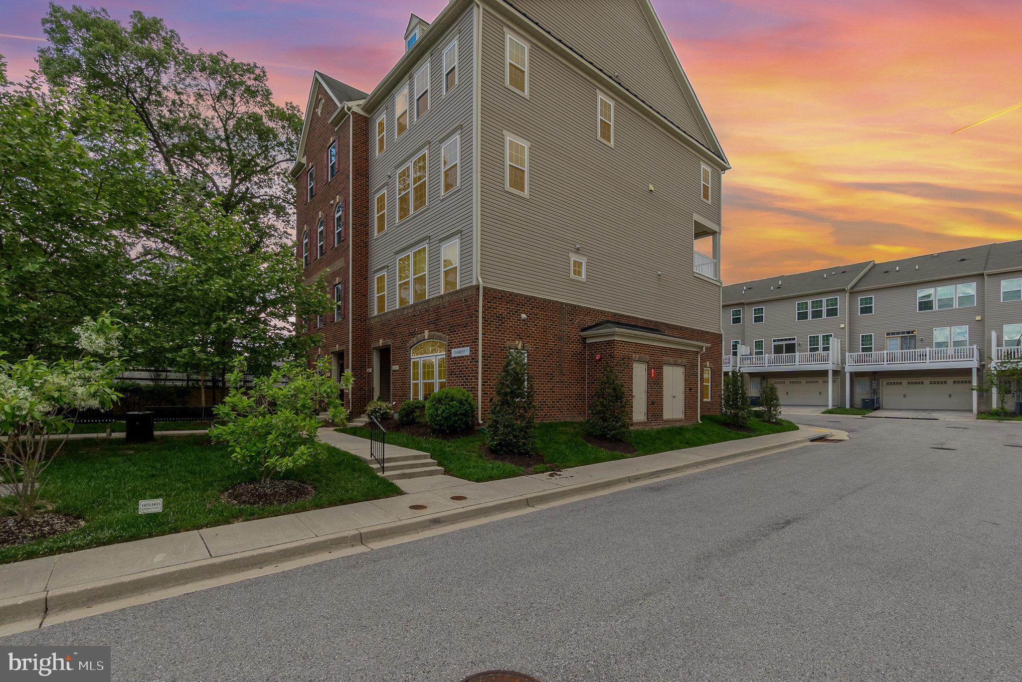 1427 CHANERY COURT