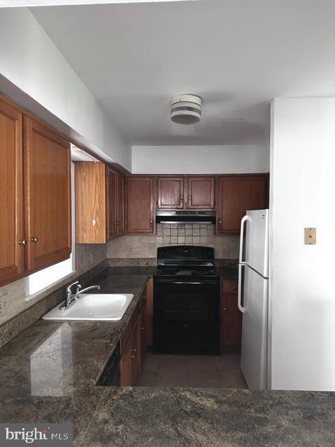 GOSHEN COMMONS - Residential
