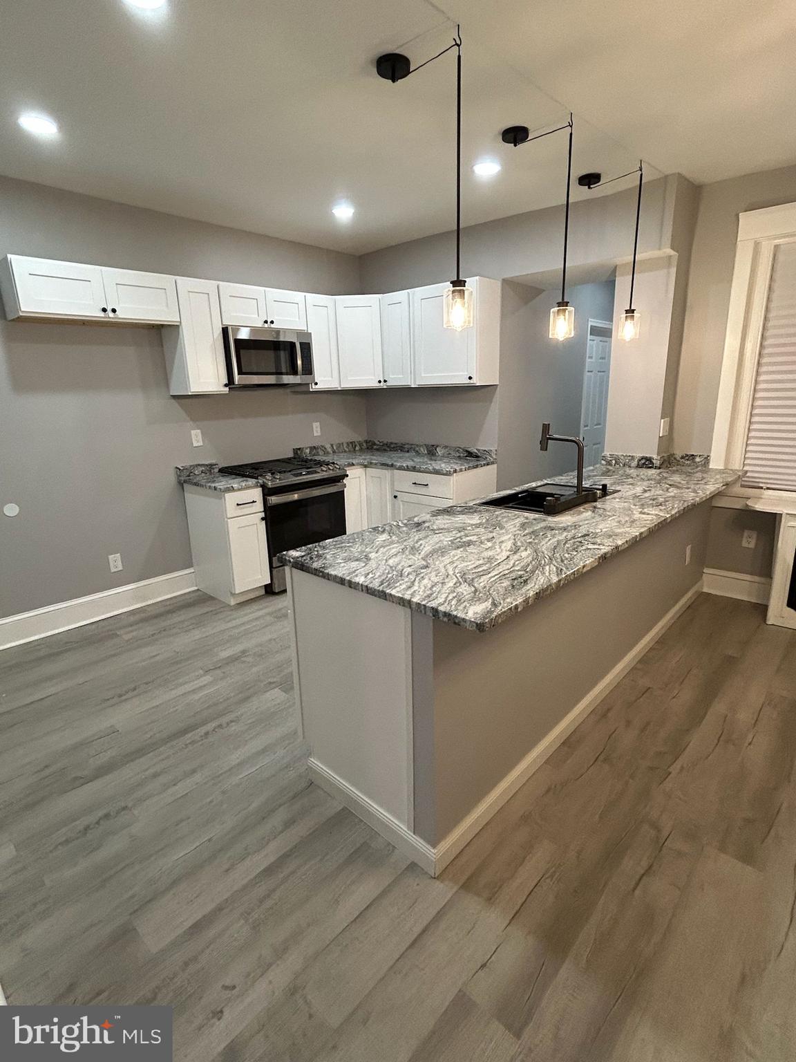 2509 N MADISON STREET