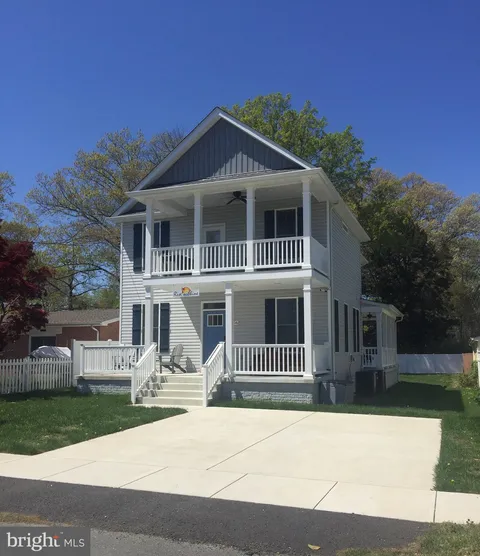 806 Taggart Street, Colonial Beach, VA MLS: VAWE2008760