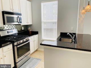 HALSTEAD AT THE METRO - Residential Lease