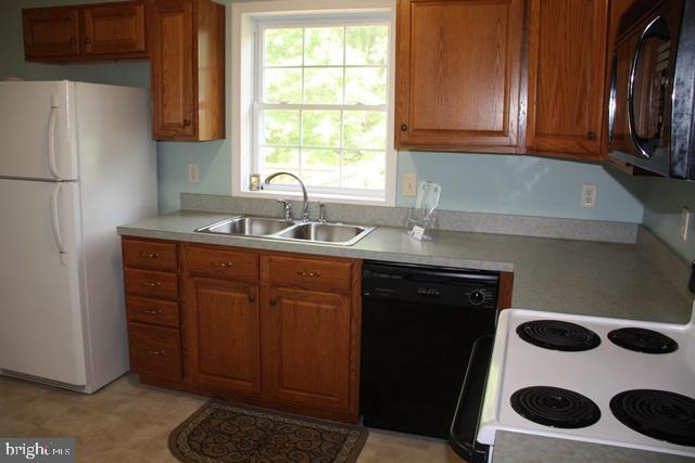 LAKE HERITAGE - Residential