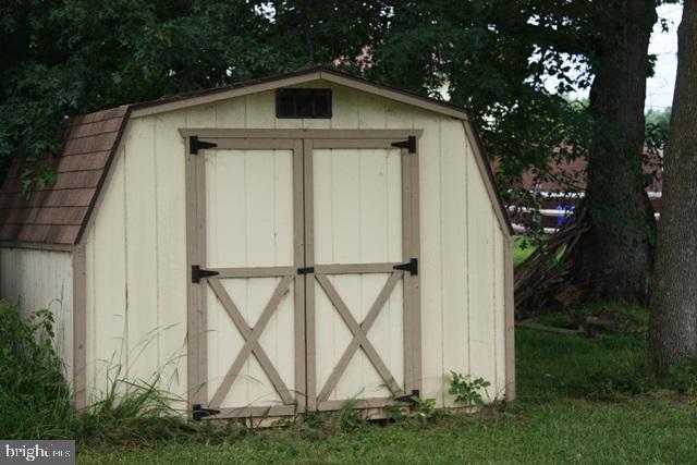 LAKE HERITAGE - Residential