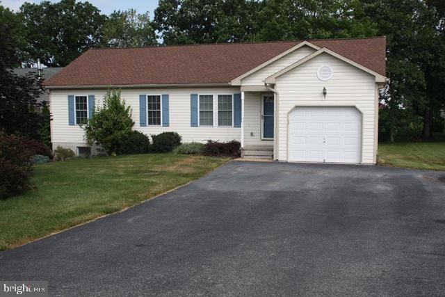 LAKE HERITAGE - Residential