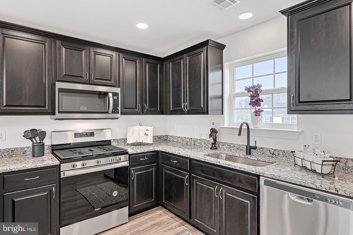 00 GARDENIA LANE