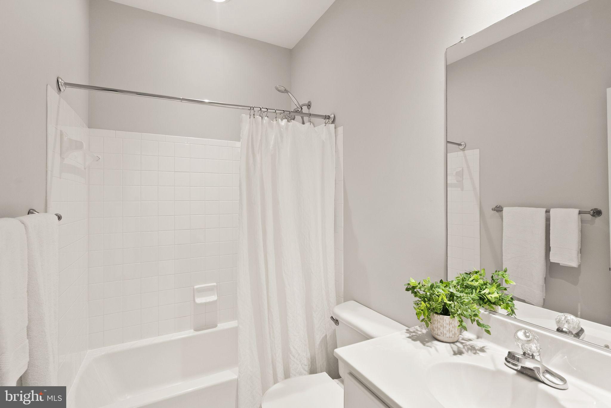 ASPEN HILL - Residential