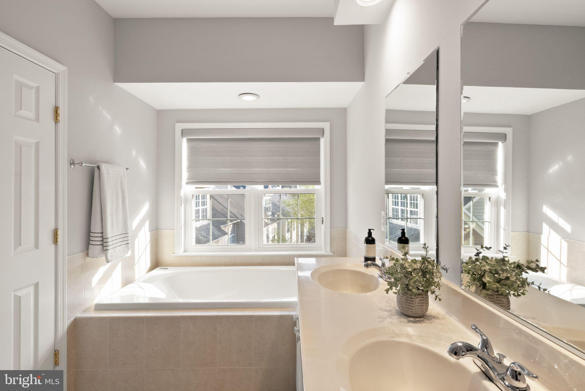 ASPEN HILL - Residential