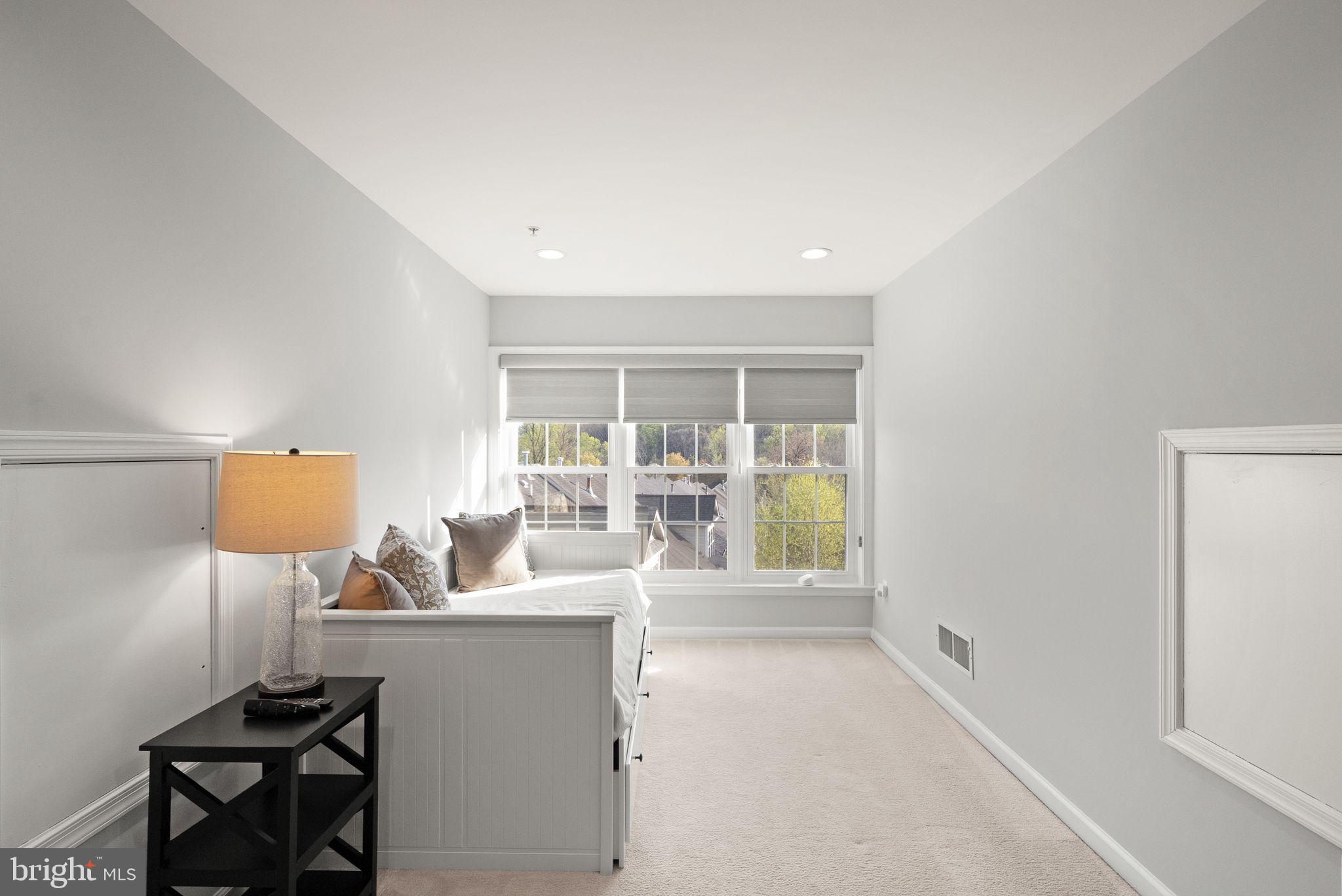 ASPEN HILL - Residential